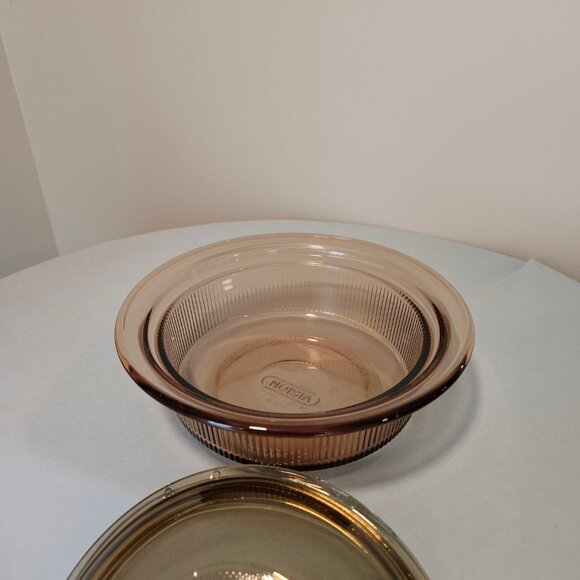 Vintage Corning Ware Amber Vision Casserole with Lid, 750 ml - Picture 3 of 3